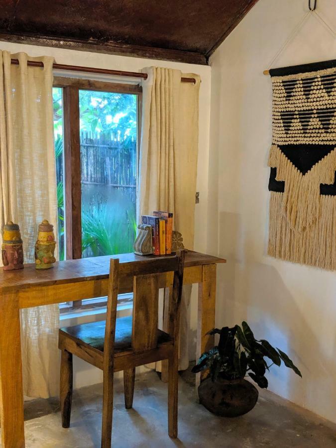 Sunsets And Palm Trees Bed & Breakfast Alappuzha Exterior photo