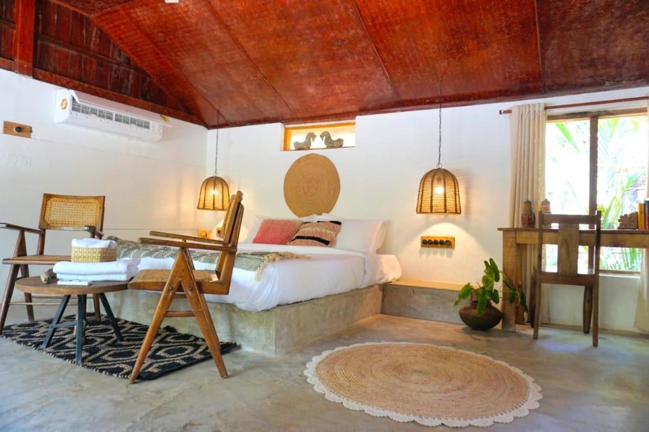 Sunsets And Palm Trees Bed & Breakfast Alappuzha Exterior photo