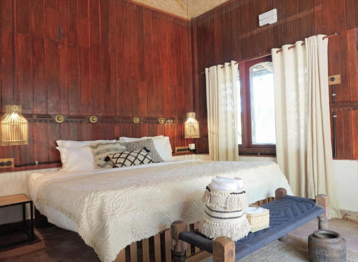 Sunsets And Palm Trees Bed & Breakfast Alappuzha Exterior photo